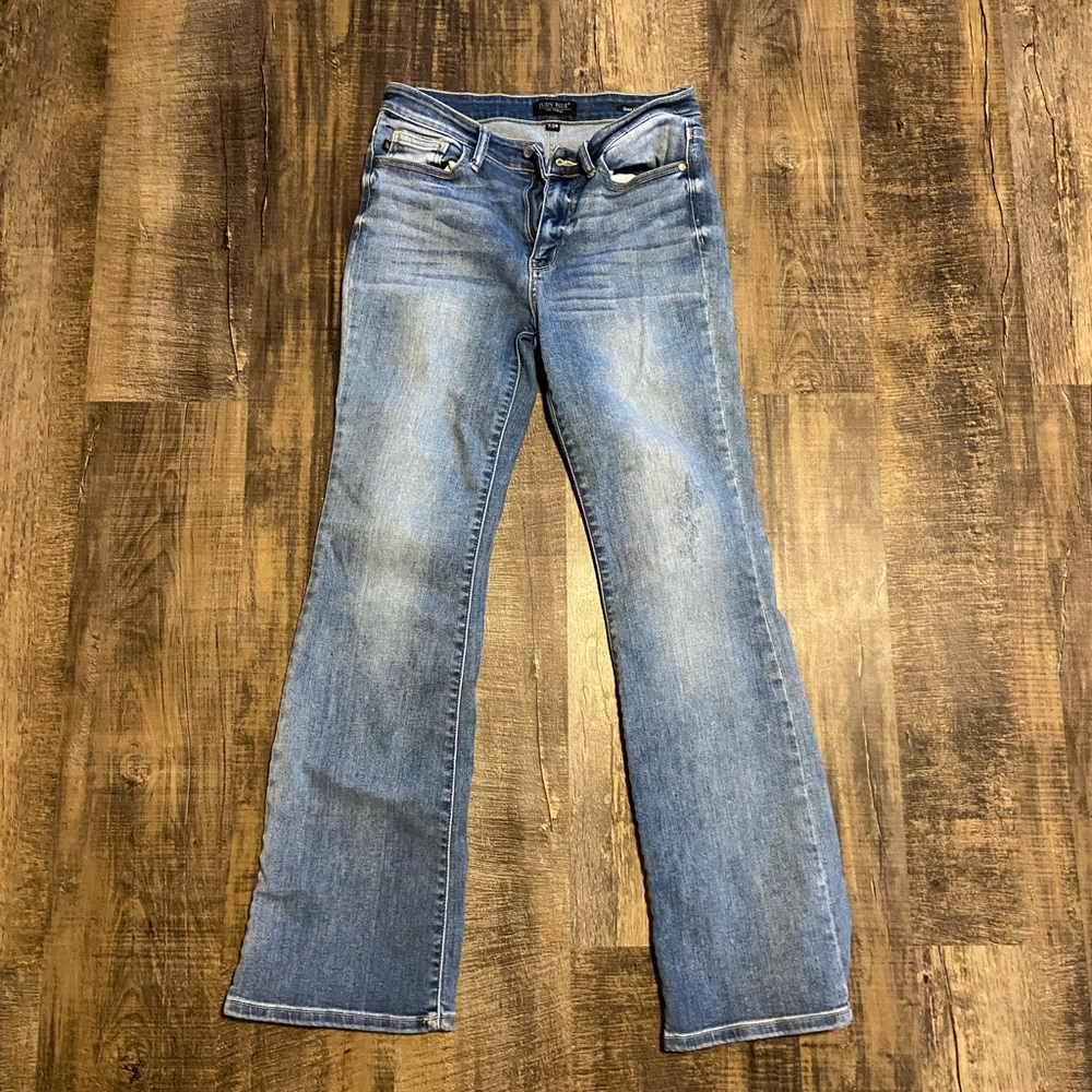 Judy Blue Light Wash Boot Cut Jeans